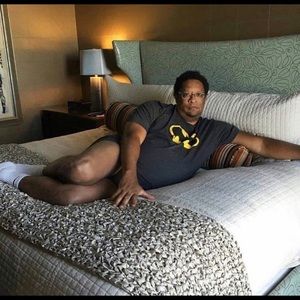 Meet your Posher, Raven